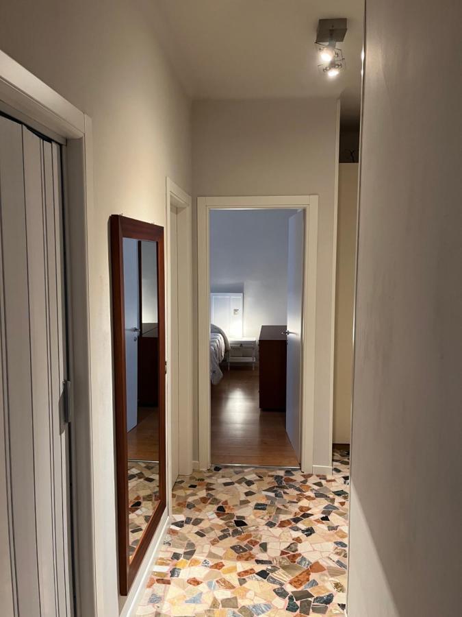 Primo Piano - Bilocale Casa Vacanze Brescia Buitenkant foto