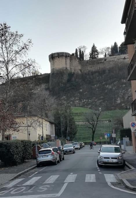 Primo Piano - Bilocale Casa Vacanze Brescia Buitenkant foto